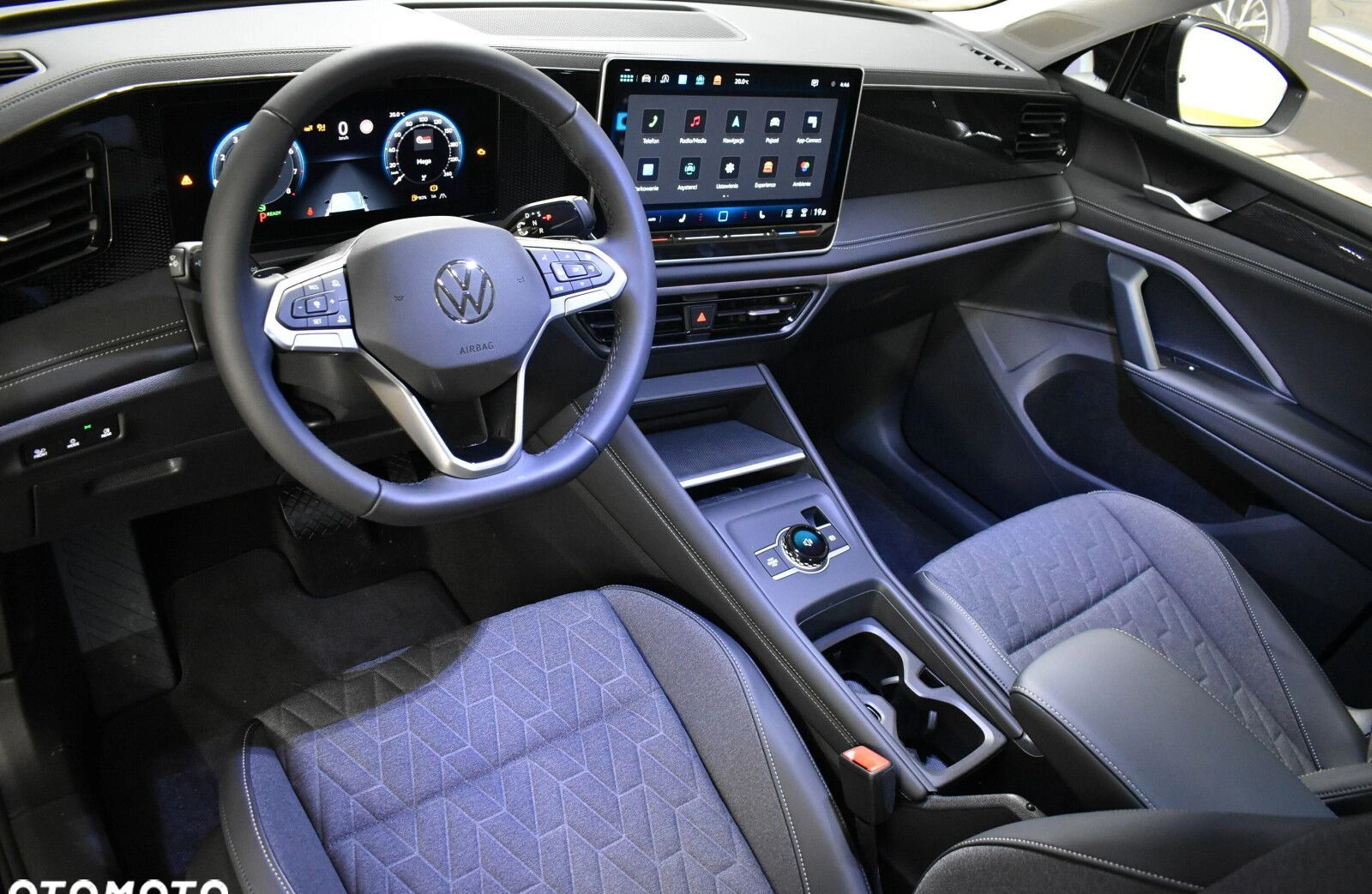Volkswagen Tiguan cena 177000 przebieg: 1, rok produkcji 2024 z Wołomin małe 436